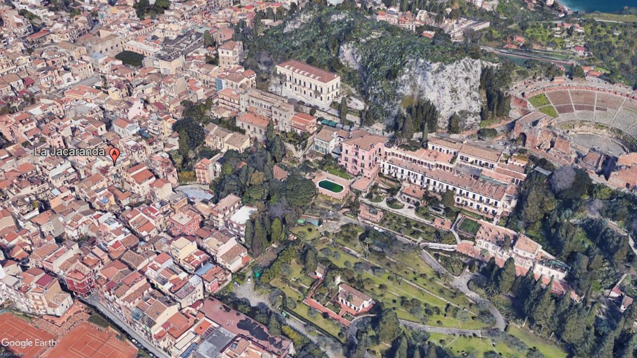 La Jacaranda Rooms Taormina Exterior photo
